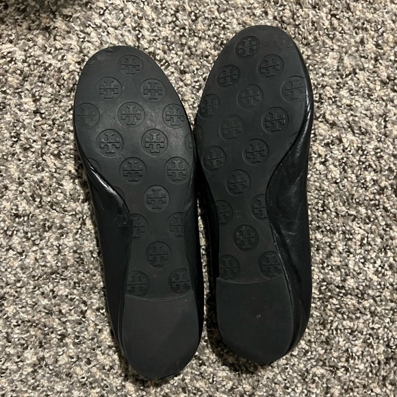 Black and gold Tory Burch flats. Size 7.5, leather. - Picture 3 of 5